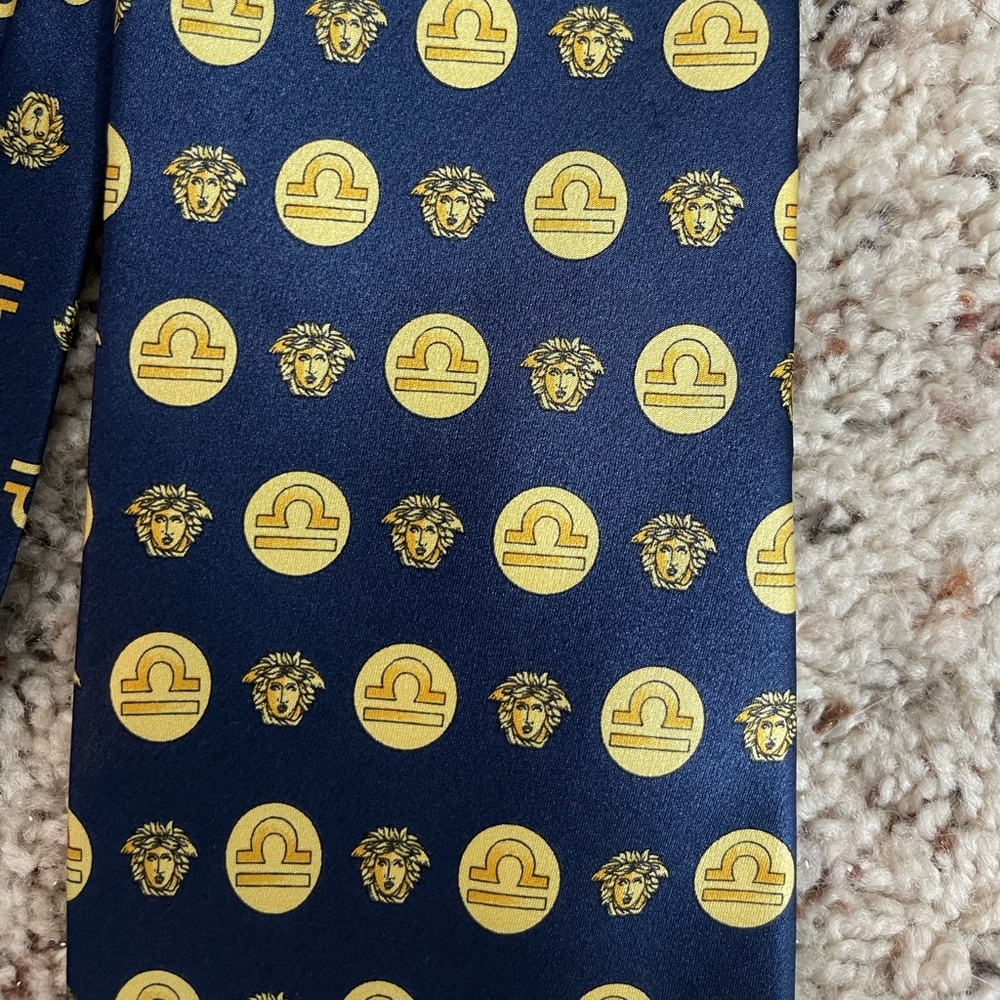 Men’s Versace Tie